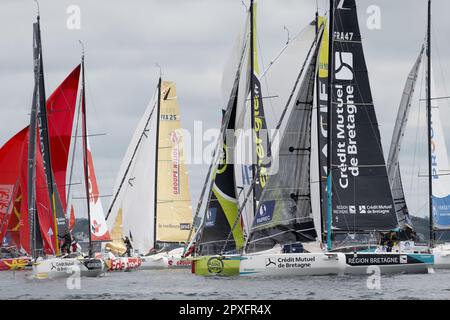 Concarneau, Frankreich. 30. April 2023. Ambiance Fleet zu Beginn der Transat Paprec 2023, Figaro Bénéteau Klasse, transatlantisches Rennen in gemischten Doppelwetten zwischen Concarneau und Saint-Barthelemy (französische Antillen) am 30. April 2023 in Concarneau, Frankreich - Foto Nicolas Pehe/DPPI Credit: DPPI Media/Alamy Live News Stockfoto