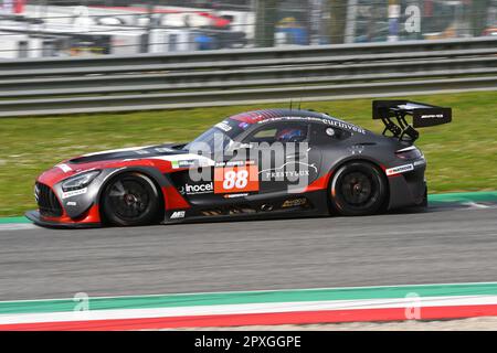 Scarperia, 23. März 2023: Mercedes-AMG GT3 des AKKODIS ASP-Teams, angetrieben von Mauro Ricci-Jean-Luc Beaubelique-Jérôme Policand-Benjamin Ricci in Action dur Stockfoto