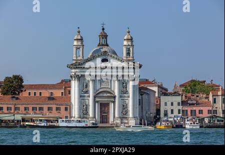 Parrocchia di Santa Maria del Rosario (Gesuati) oder Kirche der Heiligen Maria des Rosenkranzes „Gesuati“ dominikanische Kirche am Giudecca-Kanal, Dorsoduro, Venedig Stockfoto