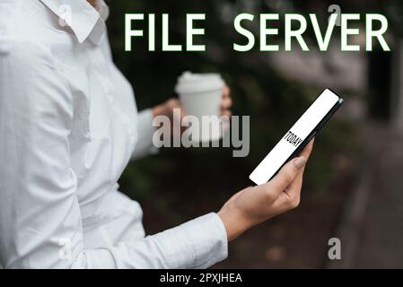 Handschriftlicher Sign File Server, ein Gerät für den Geschäftsbetrieb, das den Zugriff auf separat gespeicherte Daten steuert Stockfoto