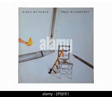 Paul McCartney - Pipes of Peace - Vintage L.P Musik Vinyl Schallplatte Stockfoto