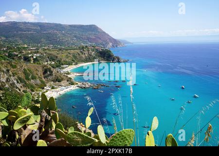 Kalabrienküste mit Capo Vaticano, Italien Stockfoto