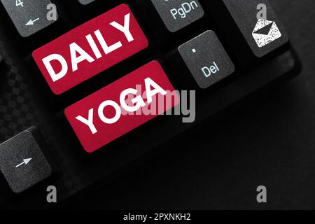 Text zeigt Inspiration tägliches Yoga in Word für eine Reihe von Yoga-Workouts zum Training verschiedener Körperteile Stockfoto