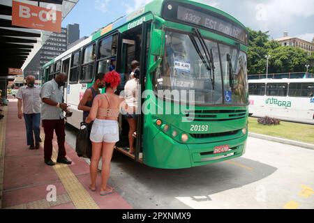 salvador, bahia, brasilien - 31. januar 2022: Blick auf den Busbahnhof Barroquinha in der Stadt Salvador Stockfoto