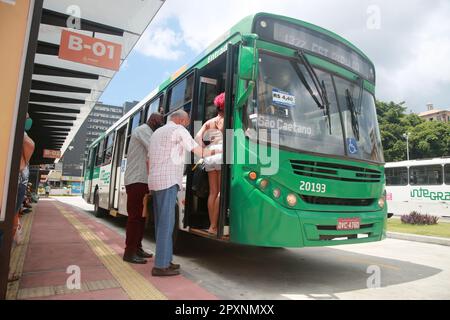 salvador, bahia, brasilien - 31. januar 2022: Blick auf den Busbahnhof Barroquinha in der Stadt Salvador Stockfoto