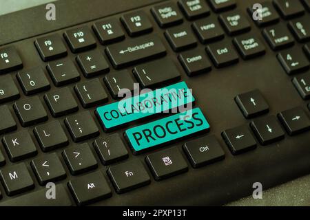 Inspiration zeigt Zeichen Teamarbeit, Internetkonzept Menschen und Organisationen arbeiten, um Ergebnisse zu erzielen Stockfoto