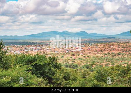 Die Stadt Namanga in Kenia aus der Vogelperspektive Stockfoto