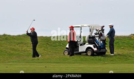 Turnberry, Ayrshire, Schottland, Großbritannien. 2. Mai 2023. Ex-Präsident Donald Trump besucht Trump Turnberry für eine Runde Golf am 02. Dezember 05/23. Gutschrift: CDG/Alamy Live News Stockfoto