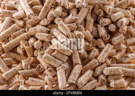 Holzpellets; Nahaufnahme im Vollformat von oben Stockfoto