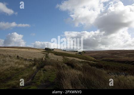 Der Fußweg zwischen White Coppice und Great Hill folgt dem Dean Black Brook The West Pennines Lancashire England Stockfoto