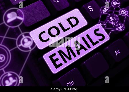 Text mit Inspiration Kälte E-Mails, Business Approach unaufgeforderte E-Mails, die ohne vorherigen Kontakt an einen Empfänger gesendet werden Stockfoto