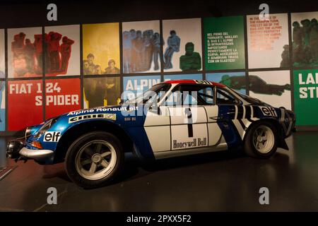 Alpine Renault A100 1800 (1973). Ausstellung der alten Rallye-Autos „Goldenes Zeitalter der Rallye“ im MAUTO, Museo dell'Automobile von Turin, Italien. Stockfoto