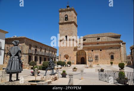 Zentraler Platz von El Toboso, Toledo, Spanien Stockfoto