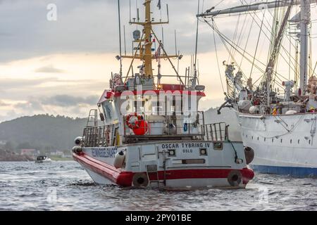 Lindesnes, Norwegen - August 07 2021: Bereitschaftsboot RS Oscar Tybring IV bereit. Stockfoto