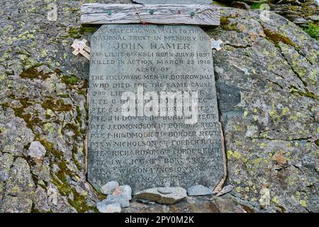 John Hamer Memorial auf Castle Crag, in der Nähe von Grange, Borrowdale, Lake District, Cumbria Stockfoto