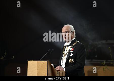 Der schwedische König Carl Gustaf hält eine Rede bei einem Staatsessen, das vom Präsidenten Estlands am 2. Mai 2023 in Viimsi Artium, Tallinn, Estland, ausgerichtet wurde Stockfoto