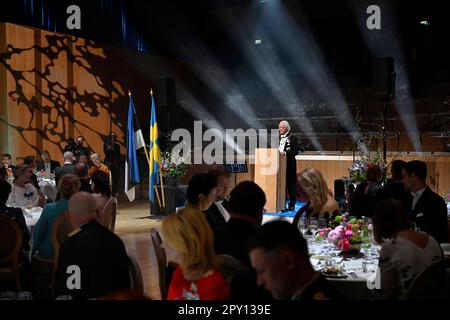 Der schwedische König Carl Gustaf hält eine Rede bei einem Staatsessen, das vom Präsidenten Estlands am 2. Mai 2023 in Viimsi Artium, Tallinn, Estland, ausgerichtet wurde Stockfoto