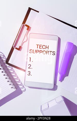 Schreiben von Text mit technischen Support, Word für Hilfe durch Techniker Online oder Call Center Customer Service Stockfoto