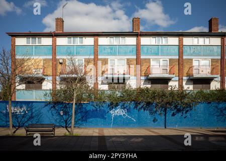 Ich habe wohnungen für den abriss verputzt. Befindet sich im Custom House, Newham (East London). das Gebiet wird derzeit vom rat umgestaltet Stockfoto