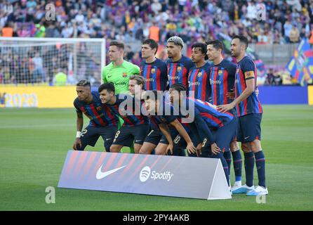 Barcelona, Esp. 02. Mai 2023. FC BARCELONA gegen CA OSASUNA 2. Mai 2023 FC Barcelona Team vor dem Spiel zwischen FC Barcelona und CA Osasuna entsprechend dem dreiunddreißig Tag La Liga Santander im Spotify Camp Nou in Barcelona, Spanien. Kredit: Rosdemora/Alamy Live News Stockfoto