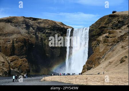 Skogafoss Wasserfall an der Südküste Islands. Stockfoto