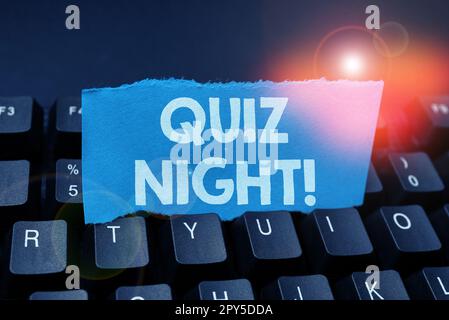 Textbeschriftung zur Präsentation der Quiz-Nacht. Konzeptioneller Fotoabendtest Wissenschaftswettbewerb zwischen Individuen Stockfoto