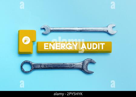 Konzeptionelle Anzeige Energie-Audit. Ein Wort über die Bewertung des Energiebedarfs und der Effizienz eines Gebäudes Stockfoto