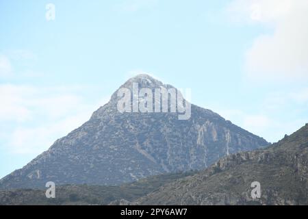 Sehr seltener Schnee in den Bergen von Guadalest, Provinz Alicante, Costa Blanca, Spanien Stockfoto