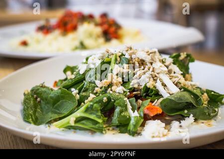 Nahaufnahme des Salatkonzepts Stockfoto