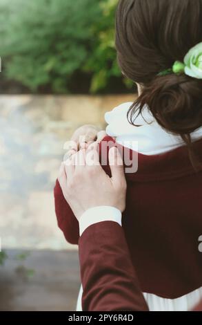 Nahaufnahme unterstützendes „Embrace“-Konzeptfoto Stockfoto