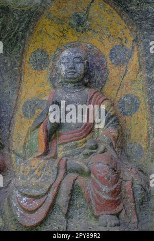 Usuki, Japan - 1. Mai 2023: Detail eines der Usuki-Stone-Buddhas. Es handelt sich dabei um eine Reihe von Skulpturen, die im 12. Jahrhundert in Usuki in Fels geschnitzt wurden. Stockfoto