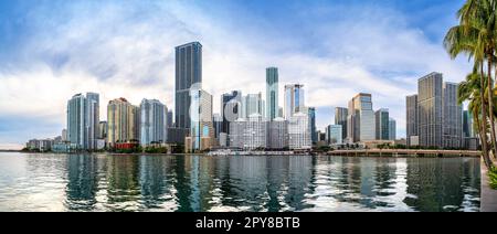 Die Skyline von miami von brickell Key aus gesehen Stockfoto