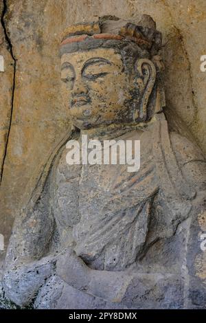 Usuki, Japan - 1. Mai 2023: Detail eines der Usuki-Stone-Buddhas. Es handelt sich dabei um eine Reihe von Skulpturen, die im 12. Jahrhundert in Usuki in Fels geschnitzt wurden. Stockfoto