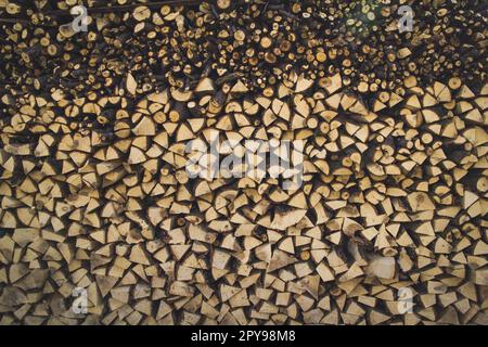 Nahaufnahme gestapeltes, gehacktes Holzfoto Stockfoto