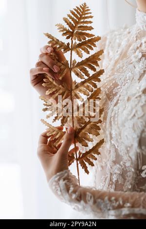 Porträt einer Braut am Morgen vor der Hochzeit Stockfoto