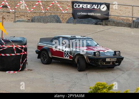 Alastair Flack tritt in Clacton, Essex, Großbritannien, bei der Corbeau Seats Rallye in einem Triumph TR7 V8 1979 an. Mitfahrer Mike Leflay Stockfoto