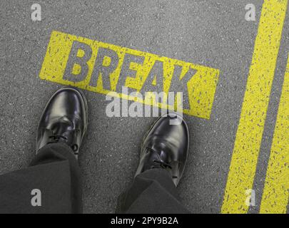 PAUSE - EINE Person braucht eine Pause Stockfoto