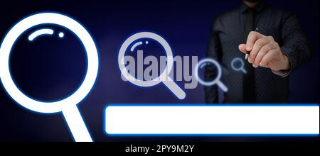 Geschäftsmann im Büro Uniform Holding Pen schreibt auf Leinwand und präsentiert futuristische Technologie. Labortechniker, Die Mit Dem Eingabestift Arbeiten, Machen Sich Notizen Zur Modernen Automatisierung. Stockfoto