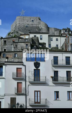 Panoramablick auf di Guardia Sanframondi in der Provinz Benevento, Italien. Stockfoto