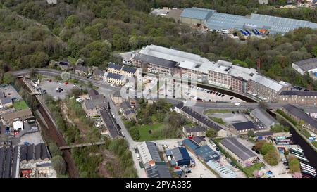 Luftaufnahme der Fabrik Swizzels Matlow Ltd in New Mills, High Peak, Derbyshire Stockfoto