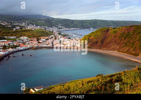 Horta im Abendlicht, Faial, Azoren, Portugal, Porto Pim Stockfoto