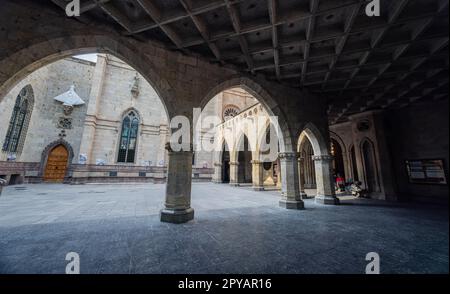 Mexiko, APR 22 2023 - Außenansicht des Templo Expiatorio del Santisimo Sacramento Stockfoto