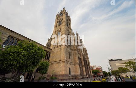 Mexiko, APR 22 2023 - Außenansicht des Templo Expiatorio del Santisimo Sacramento Stockfoto