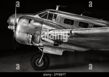 Seitenansicht eines historischen Flugzeugs Stockfoto