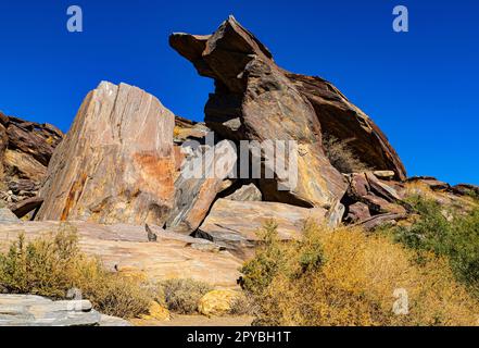 Tahquitz Canyon - Palm Springs, CA, USA: 11. Dezember 2021: Felslandschaften, Wanderwege, Bäche und Ausblicke vom Indian Canyon auf Agua Caliente. Stockfoto