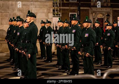 London, Großbritannien, 3. Mai 2023, nächtliche Krönungsprobe - Whitehall, Chrysoulla Kyprianou Rosling/Alamy News Live Stockfoto