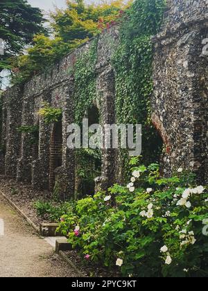 Ashridge House and Gardens im Sommer, anschaulicher Leitartikel Stockfoto