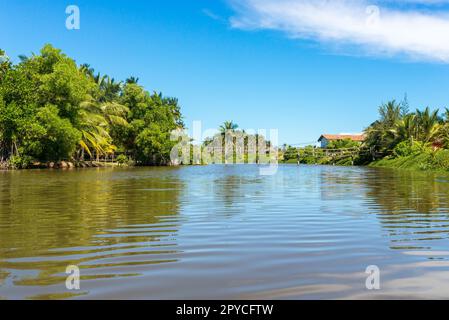 Große malerische Lagune in Rekawa in der Nähe der kleinen Stadt Tangalle, Sri Lanka Stockfoto