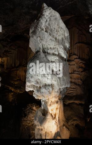 Berühmte Tropfsteine namens Brilliant Stockfoto