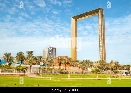 13. Januar 2023, Vereinigte Arabische Emirate, Dubai: Dubai umrahmt eine beeindruckende Goldfarbe und beeindruckende Höhe. Es ist ein absolutes muss für jeden Besucher der Stadt Stockfoto